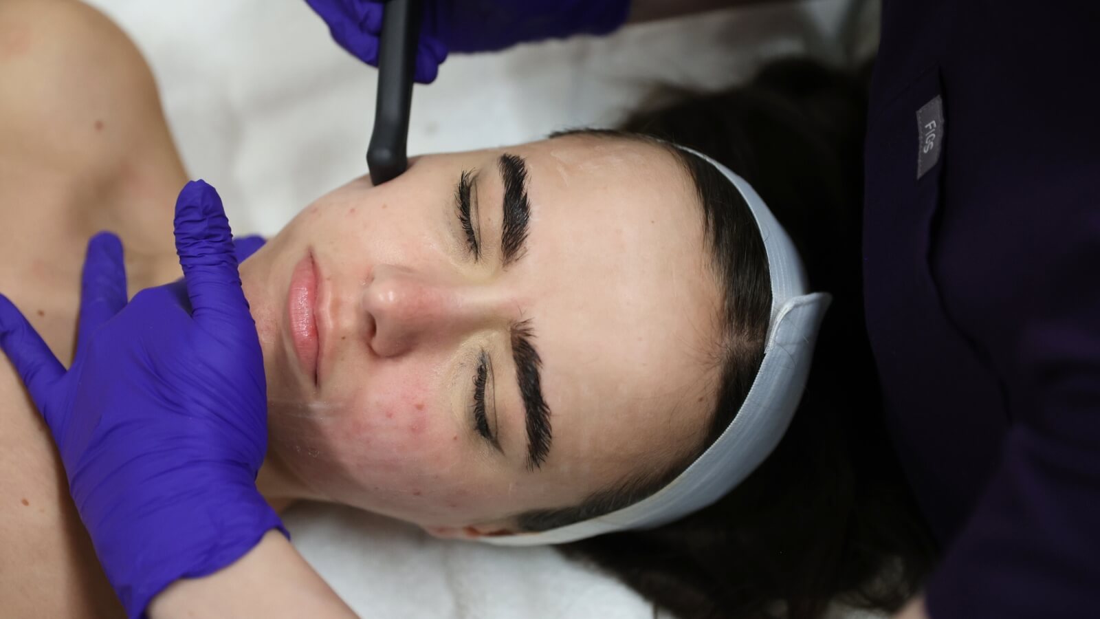 Person getting a salfacial