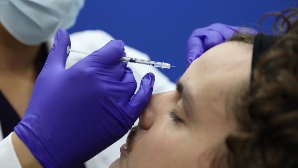 Person getting a Daxxify injection